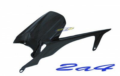 Garde Boue Arri�re � Protection de Chaine Carbone YZF R1 2004/2006 
